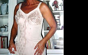 ILoveGrannY Amateur Granny Pictures in Slideshow