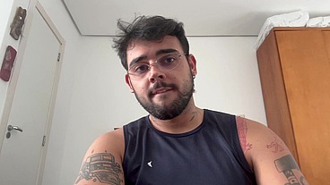 Usa o dildo em mim ?