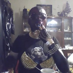 Latex Smoking 4