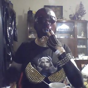 Latex Smoking 4