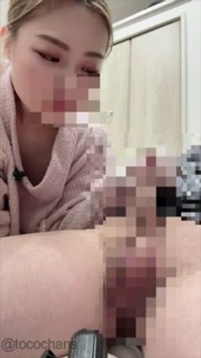 [Glove fetish]Glove handjob and pull out!