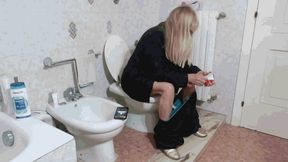 Morning toilet 5 WMV