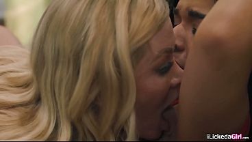 Lesbian stepmom dovefucking stepdaughter in the classroom