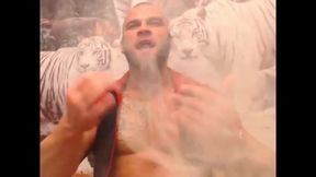 Huge Muscle Man Show