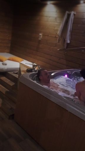 Hot Free Sex with Chubby MILF Dada Deville