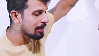 Naughty Bhabhi se padosi Ladka bola Chini to bahana tha men kam to aapko chodna tha!  DesiLust IndianSex
