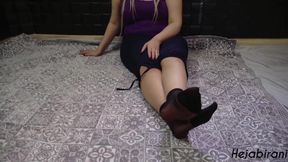 Unexpected Discovery: Navigating a Delicate Situation with a Blonde MILF