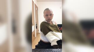 教授のデスクワークオナニー