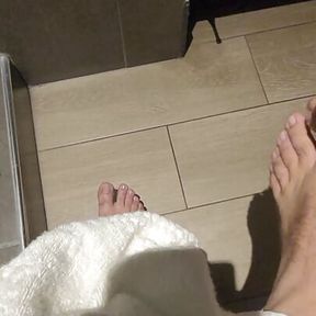 Gym shower, dry and cared for feet