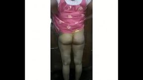 Desi housewife big aas riding