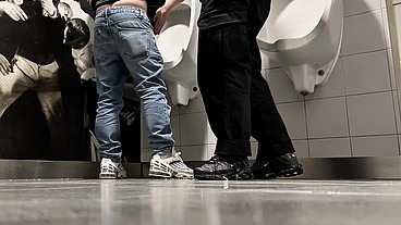 A day at the shopping center's public toilets