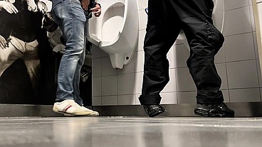 A day at the shopping center's public toilets