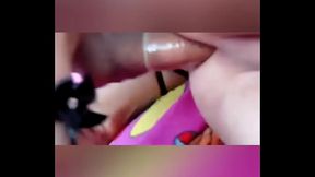 Linda travesty da pica grande e grossa enrabando garot&atilde_o chupeteiro do centro de sampa que soca gostoso no pelo