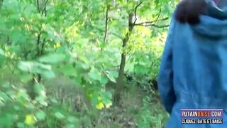 SEXE EN FORET DAUTOMNE AVEC UNE FILLE CHAUDE DANS UN