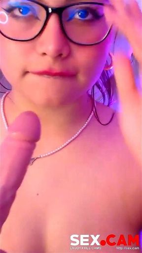 Nerdy Girl Dildo Lesson