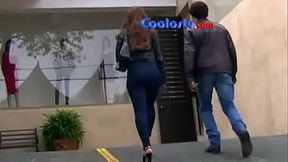 Ariadne Diaz MOVIENDO CULO...    - 480P