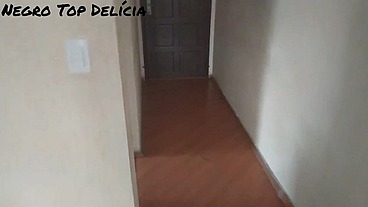 Comi a casada vendada, com ela achando que estava transando com o marido