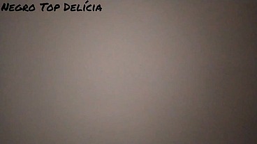 Comi a casada vendada, com ela achando que estava transando com o marido