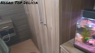 Comi a casada vendada, com ela achando que estava transando com o marido
