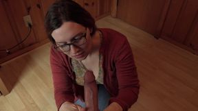 Pose For Bettie 4k - Bettie Bondage