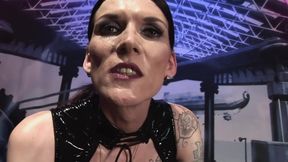 Lady Cora - Dominas Direkt: Füge Dich