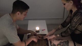 OUIJA: Espiritu me pide que me deje follar por el culo ft. Alvaro Caro