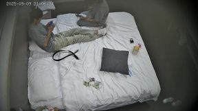 校园清纯女神腰肢柔软叫声动听被掰一字马操喷水2