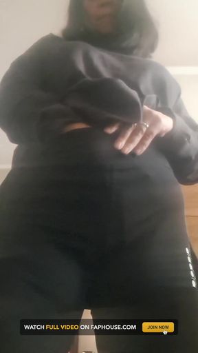 MILF Hairy Pussy