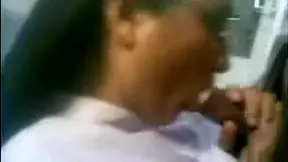 Nun from Sri Lanka gives blowjob to some lucky dude