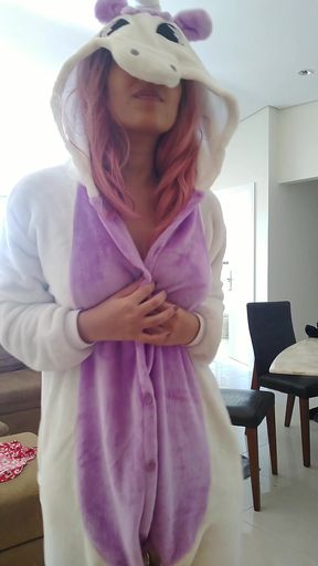 Sparkling sorority girl gets a surprise blowjob