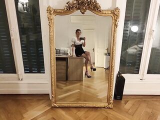 Une fille de Tinder vient chez moi pour me sucer - French amateur