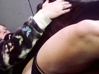 Hubby eats me on live stream (chaturbate)