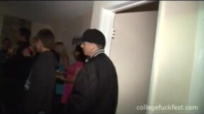 College teen banged as voyeur party watch