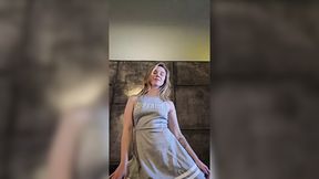 College Girl Alice Klay Use Her Feet to Make Me Cum