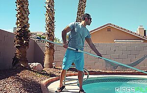 Big boobs bikini blondes fucking the pool guy