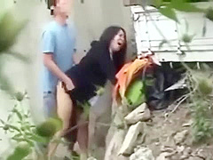 04276,A woman who screams in agony