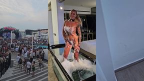 a l  ushuaia ibiza je fais la rencontre d un groupe de mecs polonais bien ...