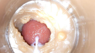 Film BDSM z bliska przedstawiający nastoletnich gejów z Azji, ruchanych w dupę dużymi penisami