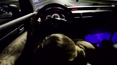 DANIQUE SINNERS - WET SLOPPY BLOWJOB AND DEEP PENETRATION IN THE CAR DURING A HIGHWAY ADVENTURE