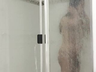 Tranny Masturbate in the Shower