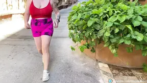 Girl Needs Help  What Would You Do in This Situation? She has low battery on her iPhone &mdash;  Fuck Her!
