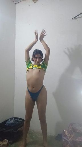 A Good Garotas to Be Taking Her Steps