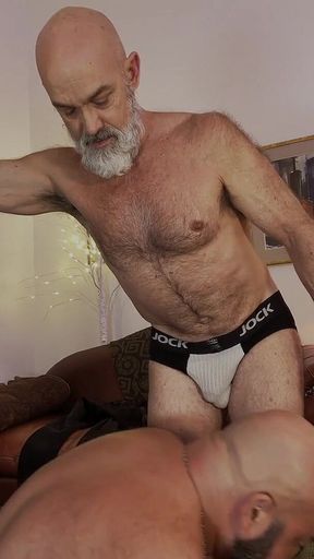 How to Be a Better Bottom (part 1) Ft Santi Del Rio