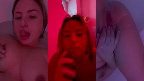 session fellation sur gode black dans ma baignoire et masturbation