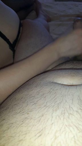 My Stepmother Gives Me a Helping Hand to Ejaculate on Her Ass