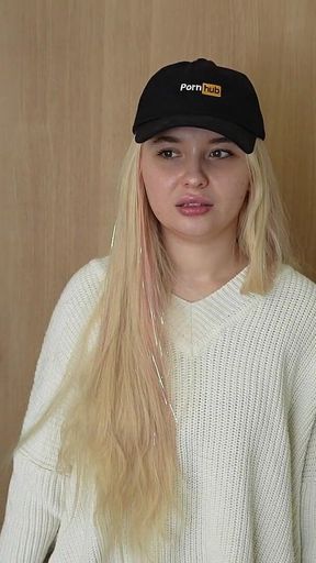 Fucked the Hot Courier Girl and Took the Package for Free
