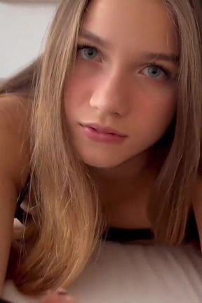 I Fuck My Best Friend&#039;s Rich Colombian Step Sister