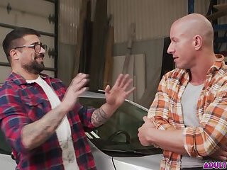 Two guys masturbate before going on a camping trip, with dudes only!