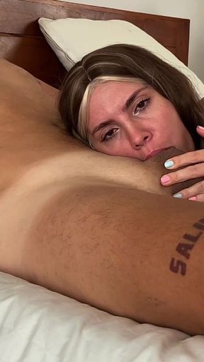 Delivery Guy Fucked Hot Housewife While Her Husband Was at Work