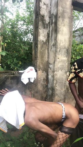 Rough. Sweet Sex Behind an Uncompleted Building and I Piss Into His Mouth